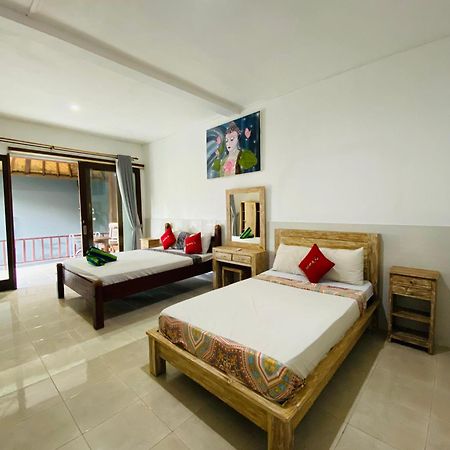Coconut Beach Bungalows & Warung 2 Amed Екстериор снимка