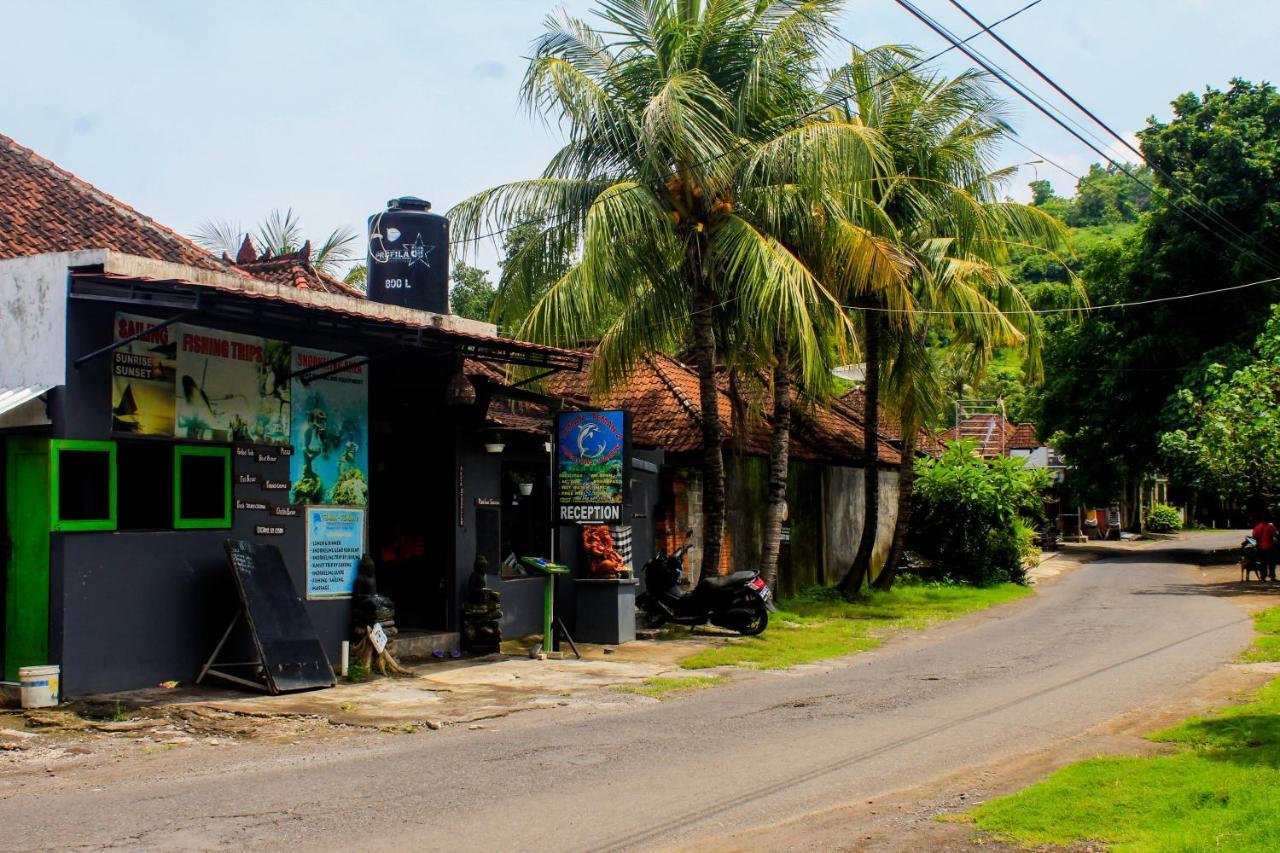 Coconut Beach Bungalows & Warung 2 Amed Екстериор снимка