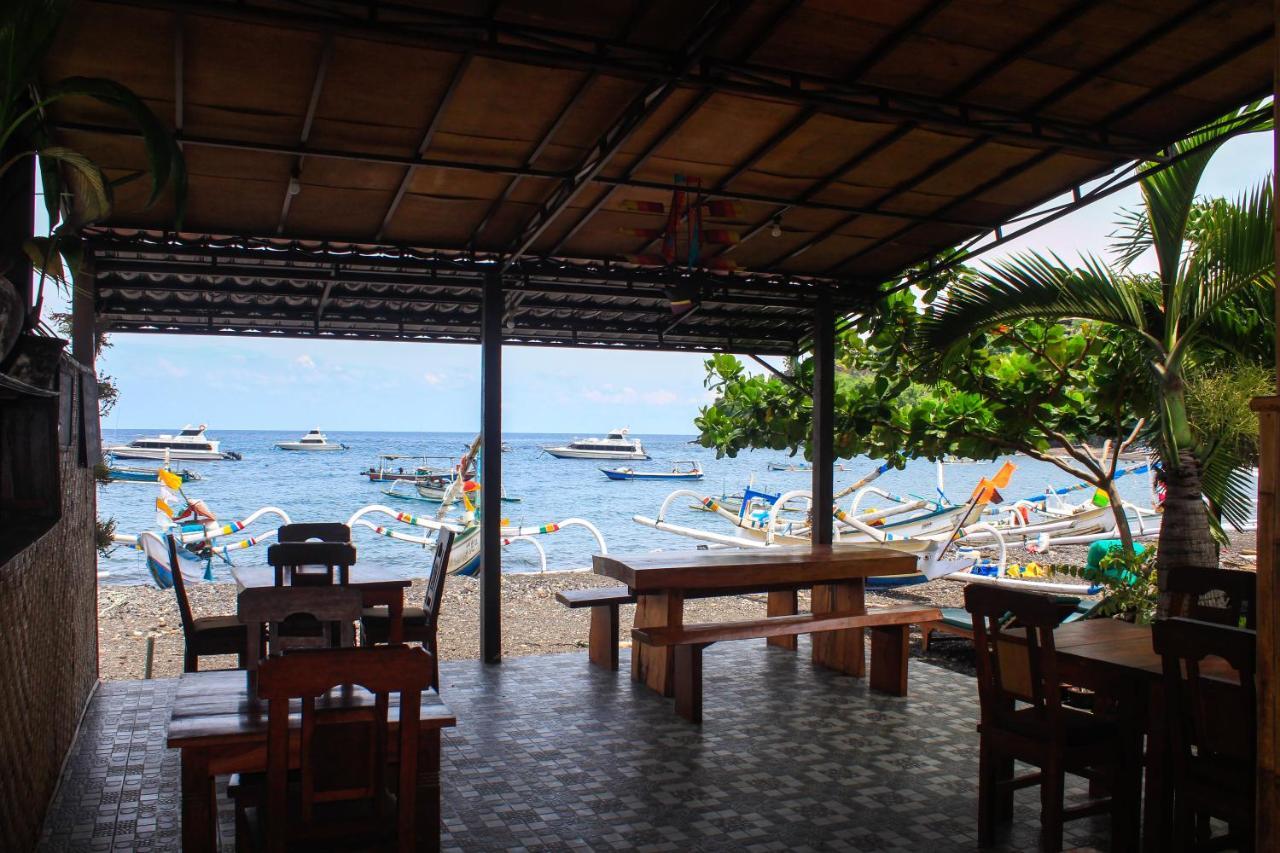 Coconut Beach Bungalows & Warung 2 Amed Екстериор снимка