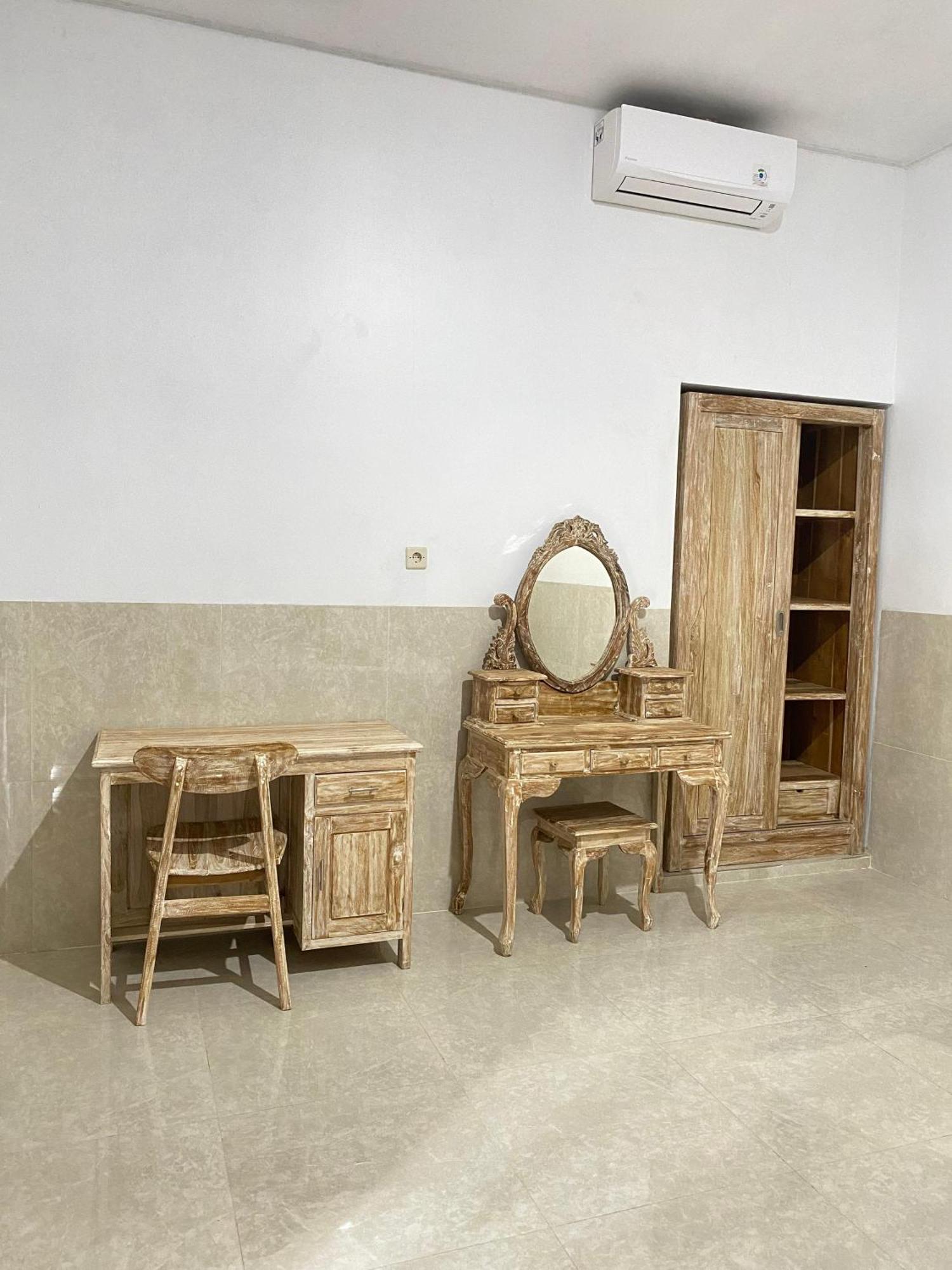 Coconut Beach Bungalows & Warung 2 Amed Екстериор снимка